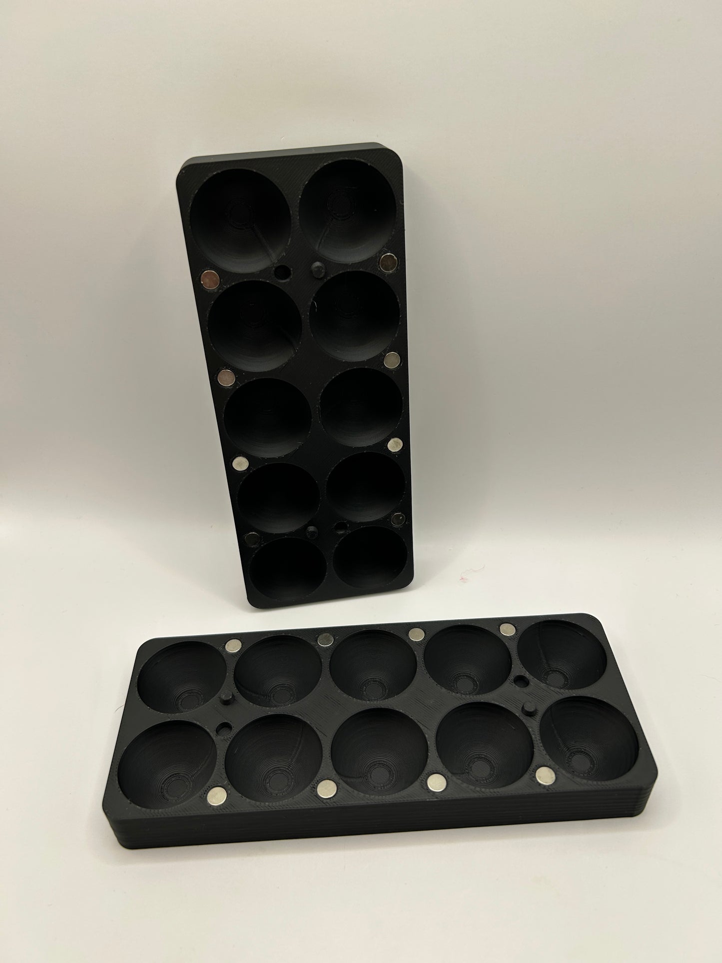 Flat d20 Dice Box - for RPG games, TCG games and all Table top gaming