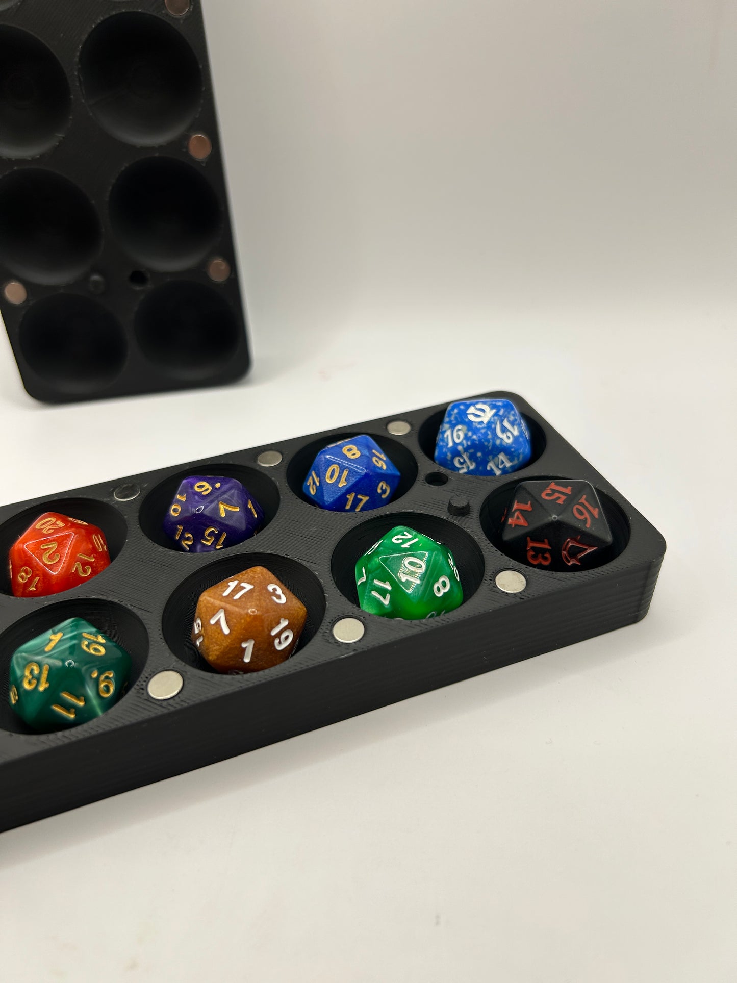 Flat d20 Dice Box - for RPG games, TCG games and all Table top gaming